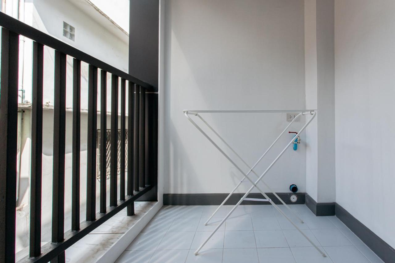Apartamento estudio de 45 m² en Silom, con 1 baño privado. Bangkok Exterior foto
