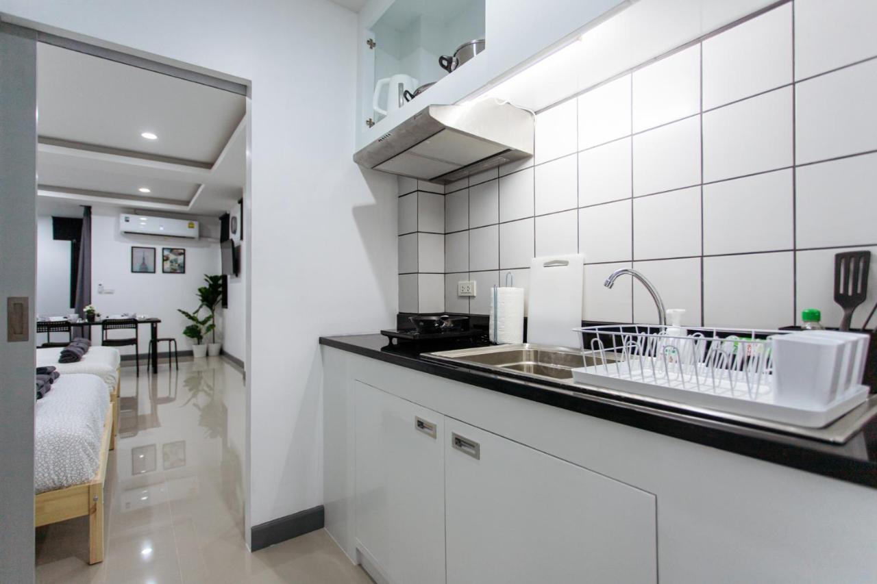 Apartamento estudio de 45 m² en Silom, con 1 baño privado. Bangkok Exterior foto