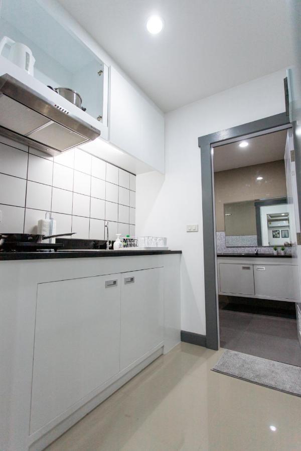 Apartamento estudio de 45 m² en Silom, con 1 baño privado. Bangkok Exterior foto