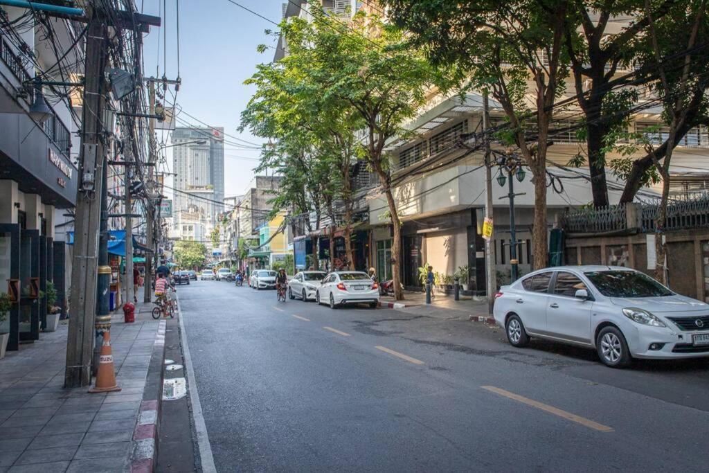 Apartamento estudio de 45 m² en Silom, con 1 baño privado. Bangkok Exterior foto