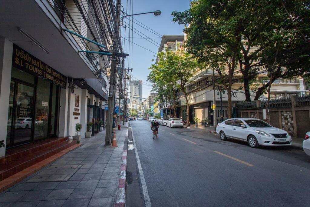 Apartamento estudio de 45 m² en Silom, con 1 baño privado. Bangkok Exterior foto